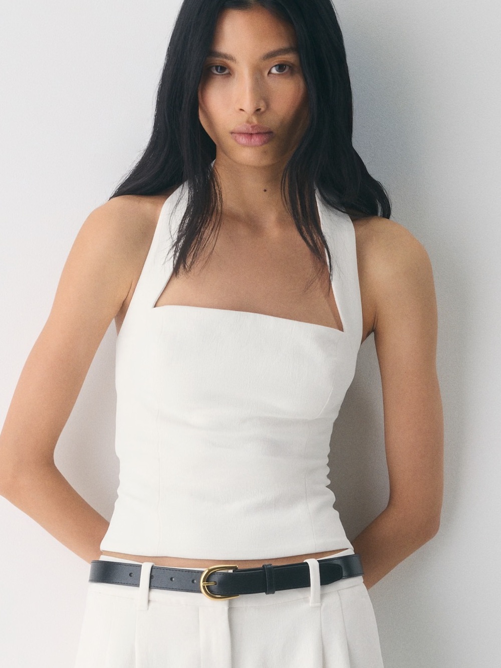 Aritzia Whisper Halter Top - Picture 2 of 9